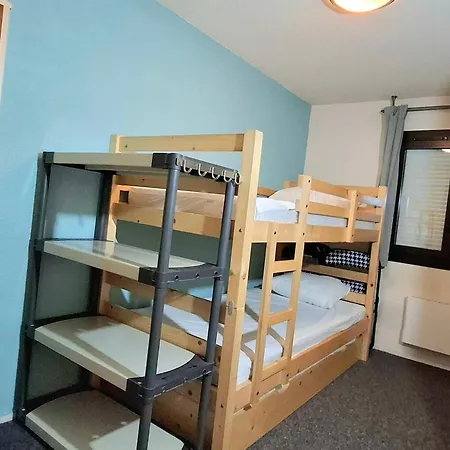 2 Pieces Au Pied Des Pistes Avec Balcon, Proche Commerces Et Esf - Fr-1-557-74 شقة *